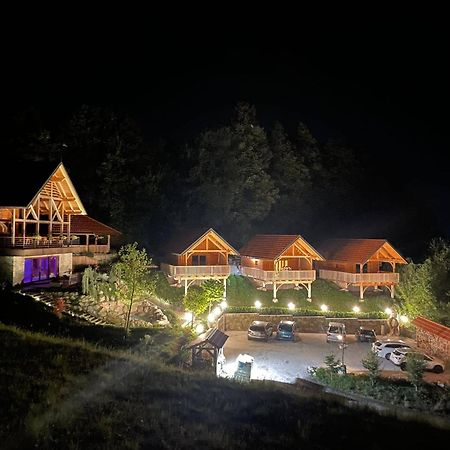 Resort Pri Hrastu Камник Екстериор снимка