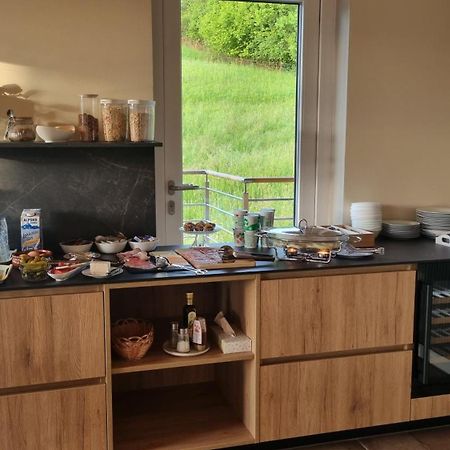 Resort Pri Hrastu Камник Екстериор снимка