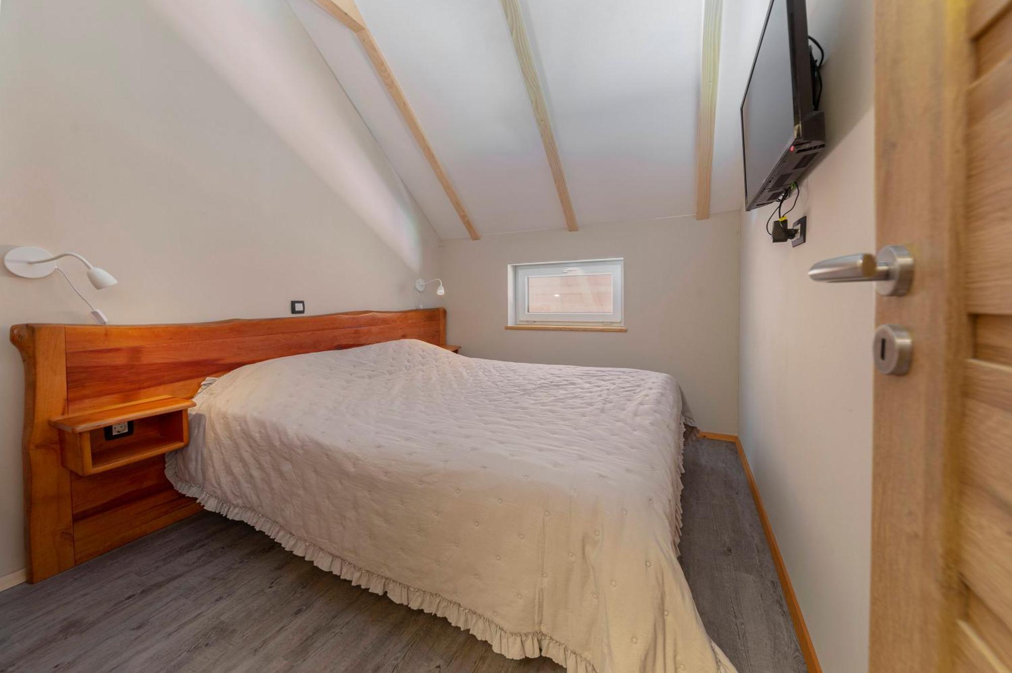 Resort Pri Hrastu Камник Екстериор снимка