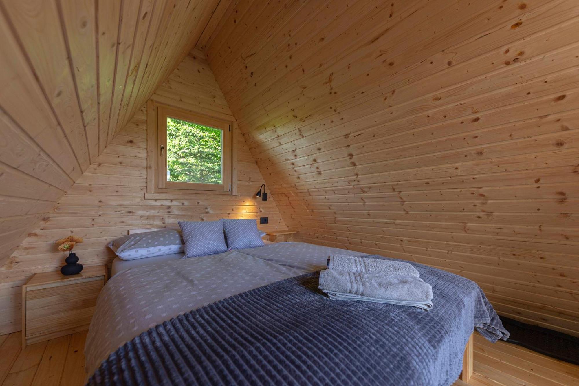 Resort Pri Hrastu Камник Екстериор снимка